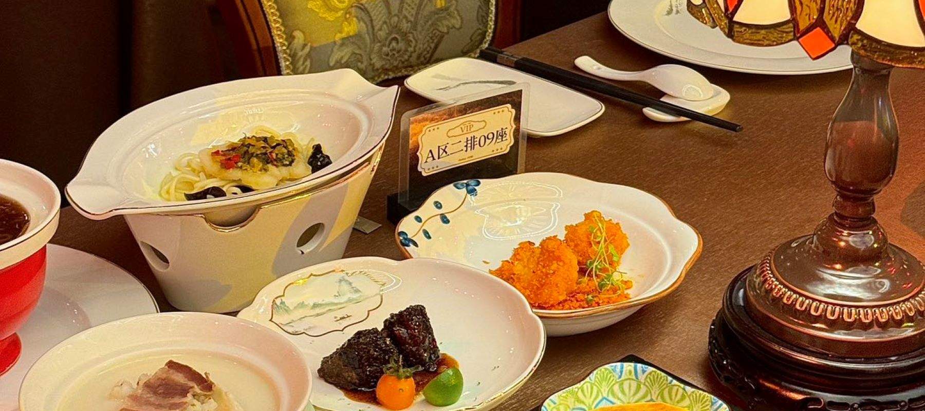 Wuhan【Hankou 1930】• Un festin de la République de Chine (cuisine raffinée + découverte de la culture du « vieux Hankou de la République de Chine » + expérience optionnelle de maquillage et de création de cheongsam)